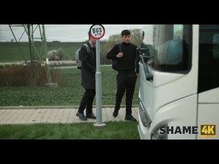 blonde trahayut v dva chlena 720p mp4